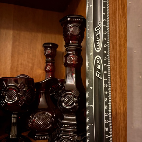 Throw back Avon Crimson Glass Vase Set Collection - Picture 12 of 14